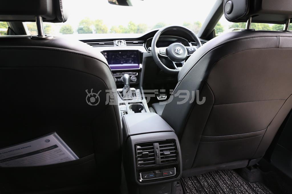 後席からの眺め。ＶＷ・アルテオン