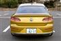 他のＶＷ車と違い、曲線の印象が強く残る。ＶＷ・アルテオン