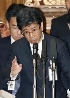 2017年3月、参院予算委で答弁する財務省の佐川宣寿理財局長 2017年3月、参院予算委で答弁する財務省の佐川宣寿理財局長