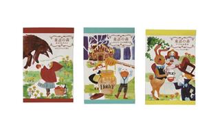 （左から）「赤ずきんちゃん」「ヘンゼルとグレーテルのお菓子の家」「アリスのお茶会」の３種類