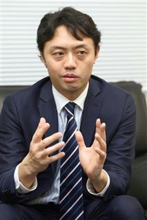 インタビューに答える東大大学院の松尾豊特任准教授