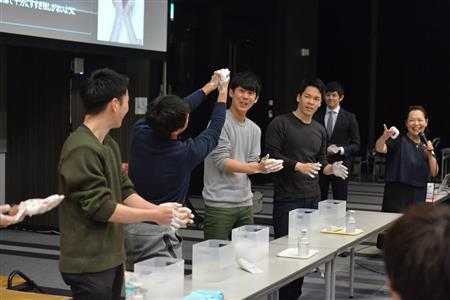 仕事ができるフレッシュマンは肌ケアを重視 資生堂が 男性 特化の企業向け研修 Sankeibiz サンケイビズ