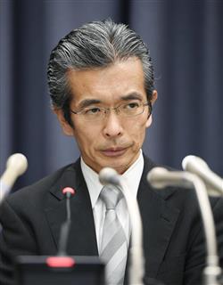 福田淳一氏のセクハラ行為があったと認定し、記者会見する矢野康治官房長=27日午後、財務省 福田淳一氏のセクハラ行為があったと認定し、記者会見する矢野康治官房長=27日午後、財務省