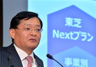 会見する東芝の車谷会長＝５月１５日、東京都港区