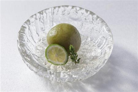 シェフが修行時代から毎年作っているデザート「爽口凍青梅」