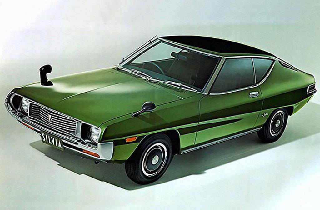 日産は２代目シルビアにREを意図したという。シルビアはサニー・プラットフォームベース