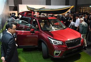 スバルが7月に発売する新型「フォレスター」=20日午前、東京都港区 スバルが7月に発売する新型「フォレスター」=20日午前、東京都港区