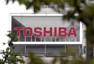 東京都港区芝浦の東芝本社（宮崎瑞穂撮影）