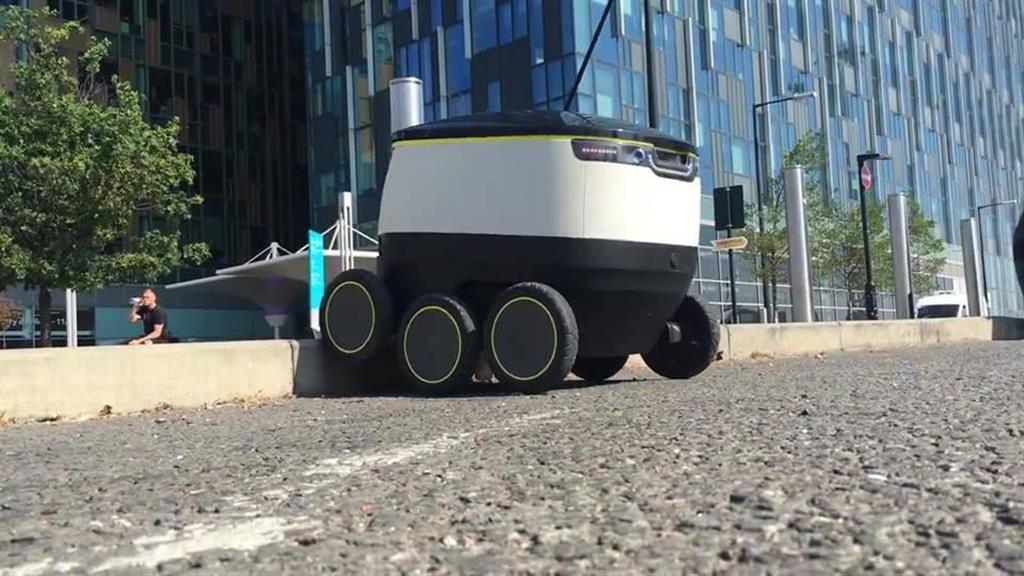 年内に１０００台の導入が予定されているスターシップの自動運転ロボット