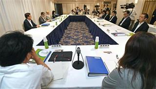 中央最低賃金審議会の小委員会＝２４日午後、東京都中野区