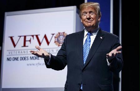 海外戦役退役軍人協会の会合で講演するトランプ米大統領＝７月２４日、米カンザスシティー（ＡＰ）