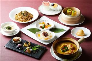 ランチコースは全７品で構成する