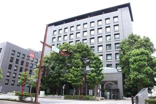 スルガ銀行本店＝６月２８日、静岡県沼津市