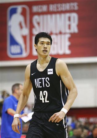 サマーリーグでマジック戦に臨むネッツの渡辺雄太＝ラスベガス（ＵＳＡＴＯＤＡＹ・ロイター＝共同）