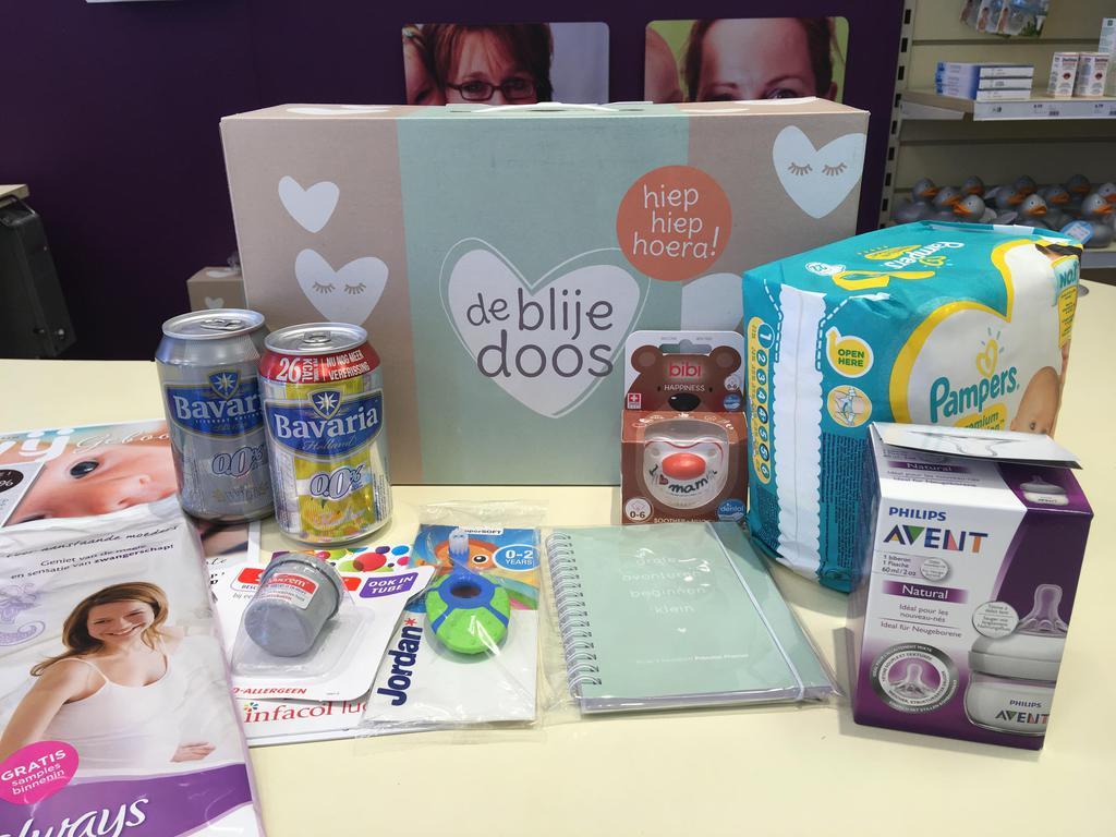 ベビーグッズの会社「プレナタール」の詰め合わせセット。どれも一流メーカーのもの