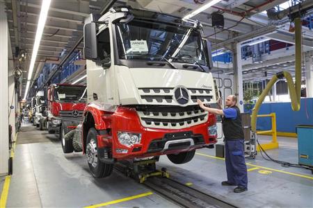 メルセデス・ベンツブランドのトラックを生産する独ダイムラーのヴェルト工場＝ラインラント・プファルツ州（同社提供）