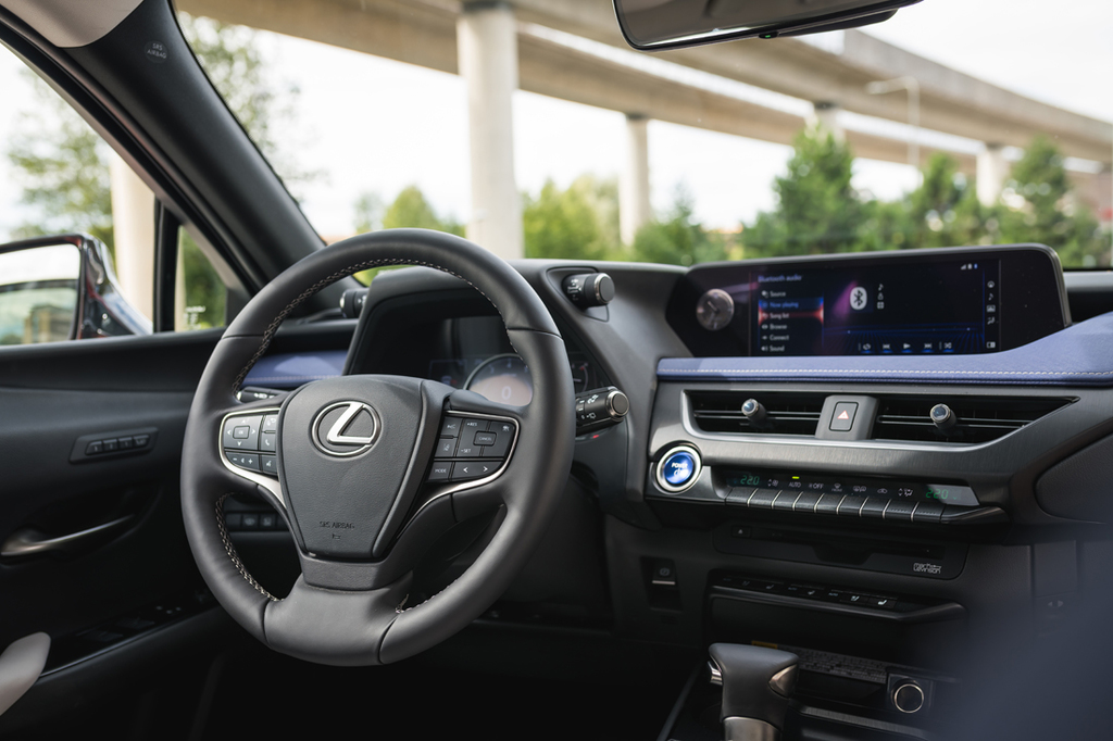 レクサス「ＵＸ」の運転席周り