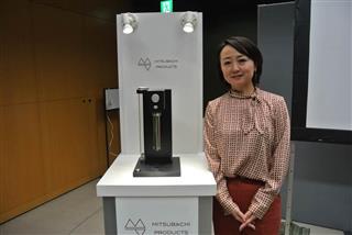 パナソニックを休職して、チョコレートドリンク事業に挑戦する、ミツバチプロダクツの浦はつみ社長