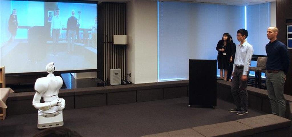 ヒトを認識。スマートフォンのカメラで人物やモノを登録する