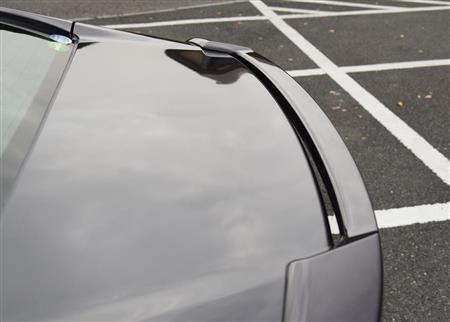 トランクスポイラー