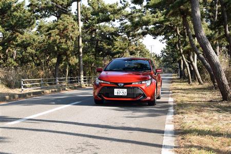 カローラスポーツ