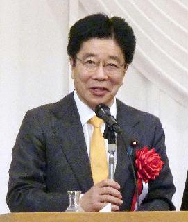 自民党の加藤勝信総務会長