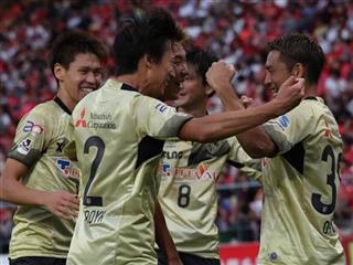 リサイクル素材が一部使われた２０周年記念ユニフォーム（Ｃ）Ｆ．Ｃ．ＴＯＫＹＯ