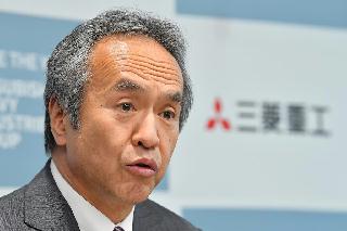 ４月１日付で社長となる泉沢清次常務執行役員＝６日午後、東京都千代田区（納冨康撮影）