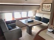 機内の会議室（坪井ハンナさん提供）