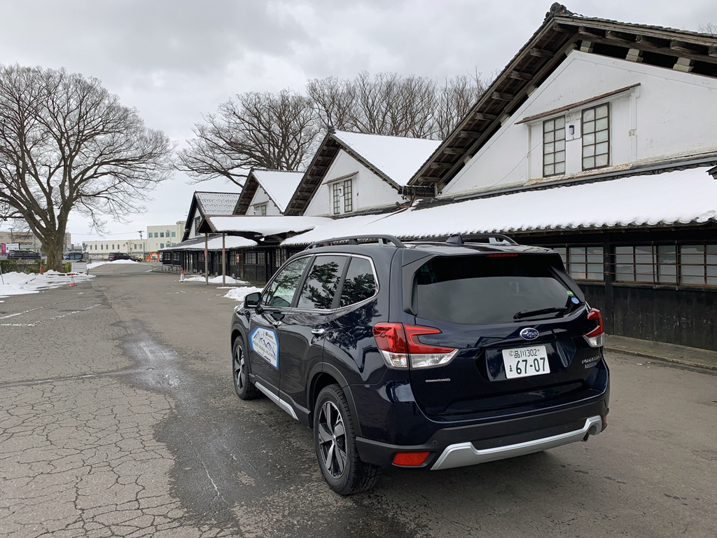 山居倉庫とフォレスター