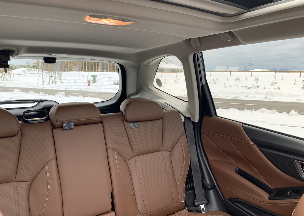 クリアな後方視界を確保している