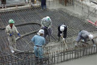 「エコクリートアールスリー」の施工状況