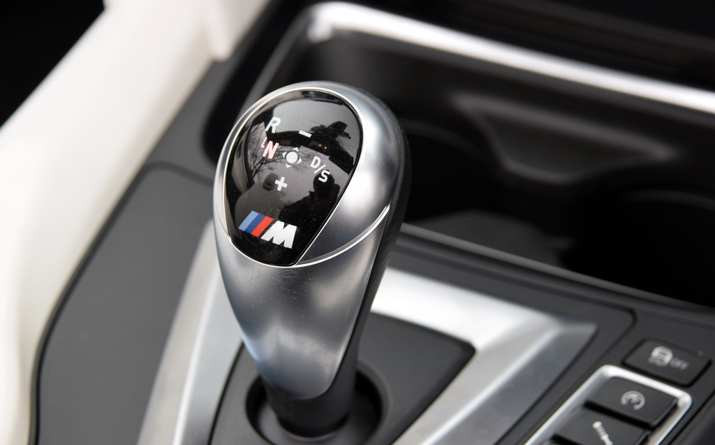 ７速ＤＣＴの操作レバー