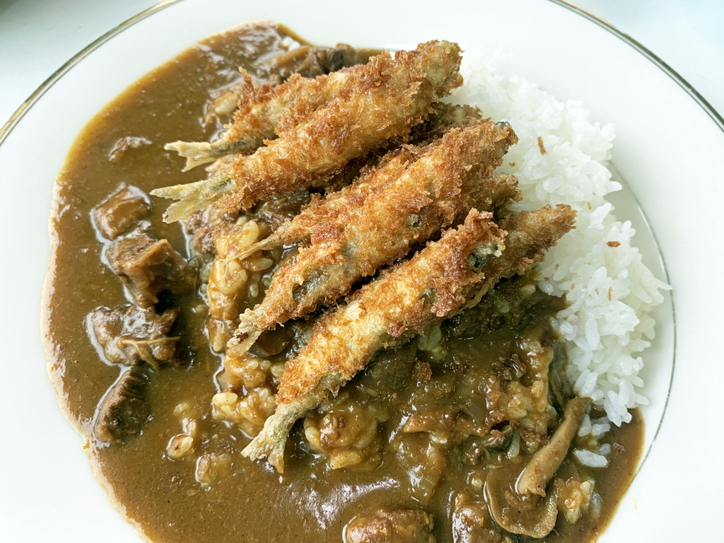 箱根のわかさぎカレー（１０００円）