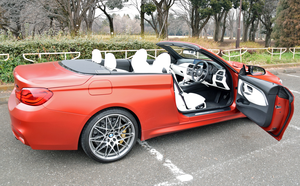 ＢＭＷが日本市場に初めて導入したオープントップモデル「Ｍ４カブリオレ」