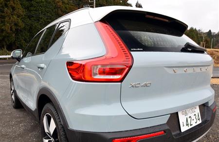 ＸＣ４０はボディサイドに回り込む「Ｌ字型」のランプを採用