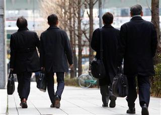 サラリーマンを取り巻く環境が大きく変わろうとしている＝東京都内