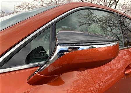 ターンシグナルが組み込まれたドアミラー