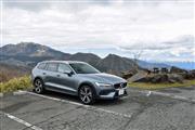 ボルボのＶ６０クロスカントリーと箱根の山