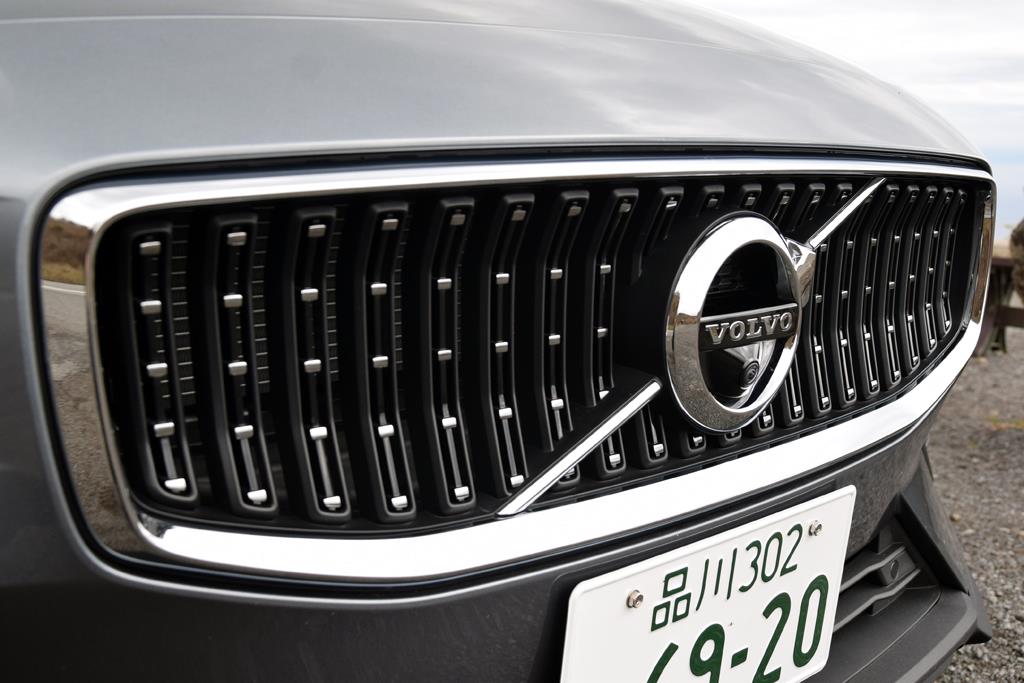 Ｖ６０クロスカントリーの専用グリル