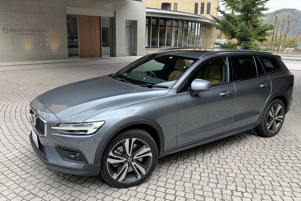 ハイアットリージェンシー箱根とＶ６０クロスカントリー