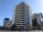 本社ビルの外壁がデコボコして見える理由とは？