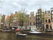 オランダのアムステルダムには伝統的な街並みが色濃く残っています。建物はデザインもとてもおしゃれ。市内は絵になるところが多く、お散歩をするだけでも十分に楽しめます（清水さん提供）