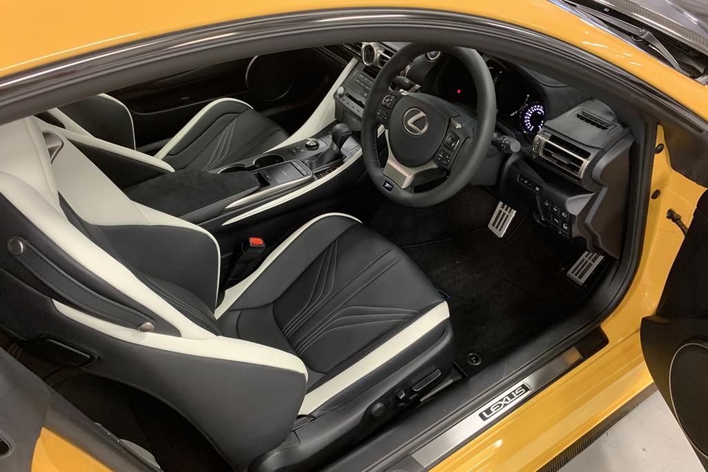 レクサスＲＣＦ（筆者撮影）