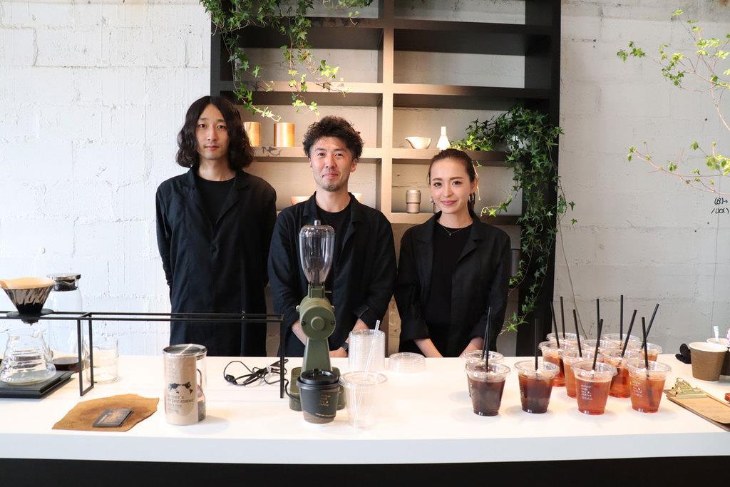 こだわりのショップ選びも、マツダ３の世界観作りの一環