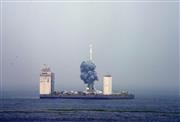 黄海海域で実施された運搬ロケット「長征１１号」の発射。中国の運搬ロケット発射は海上という“空白”を埋め、新たな発射形式を構築しようとしている（中国新聞社）