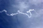 「長征１１号」が打ち上げられた上空には竜のような形の雲が現れた（中国新聞社）