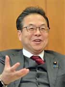 インタビューに答える世耕弘成・経済産業相＝１３日午前、東京都千代田区の経済産業省