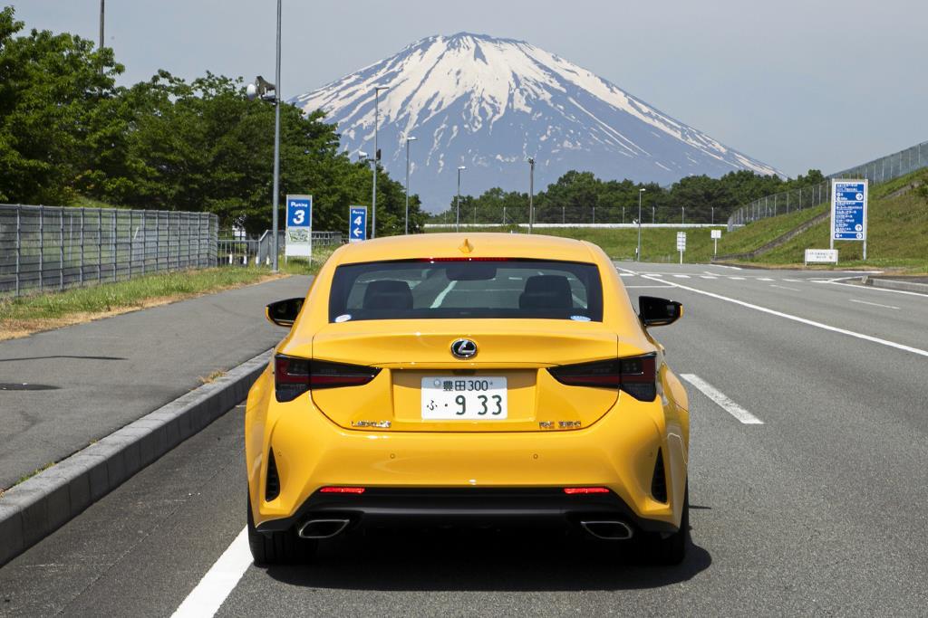 ＲＣ３５０「Ｆスポーツ」（オフィシャル写真）