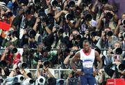 陸上競技１００ｍのゴールで世界最速の男を狙う世界中のカメラマンたち